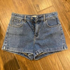 size 25 pacsun shorts